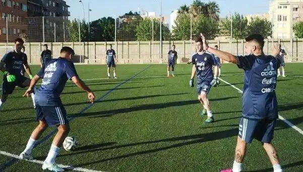 El Sub 20 de Argentina ganó por abandono en su debut