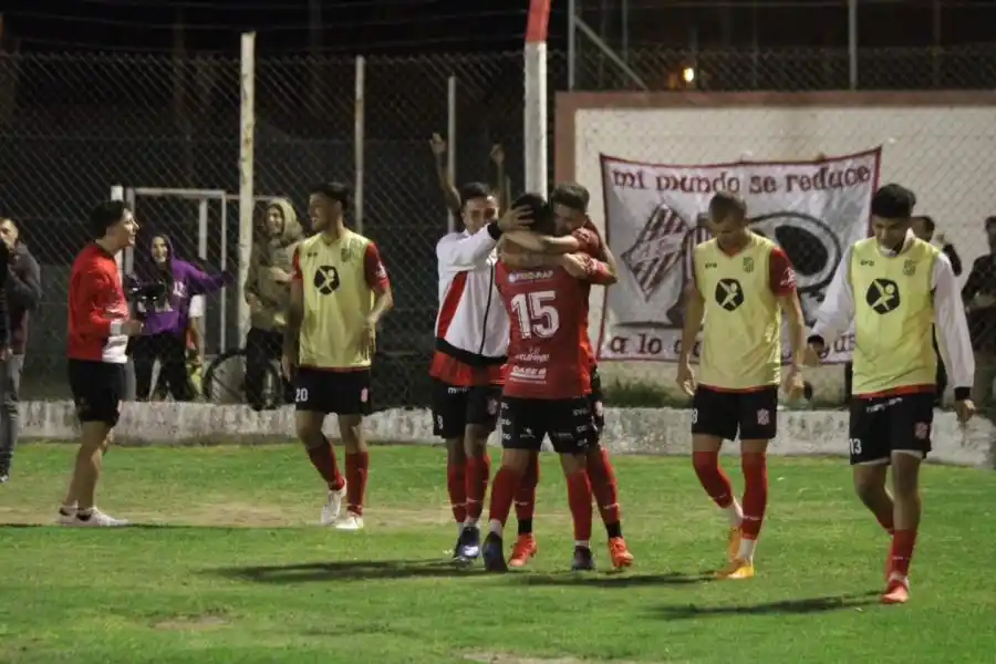 Un respiro para “El Nueve”: de local, se quedó con la victoria por el Federal A