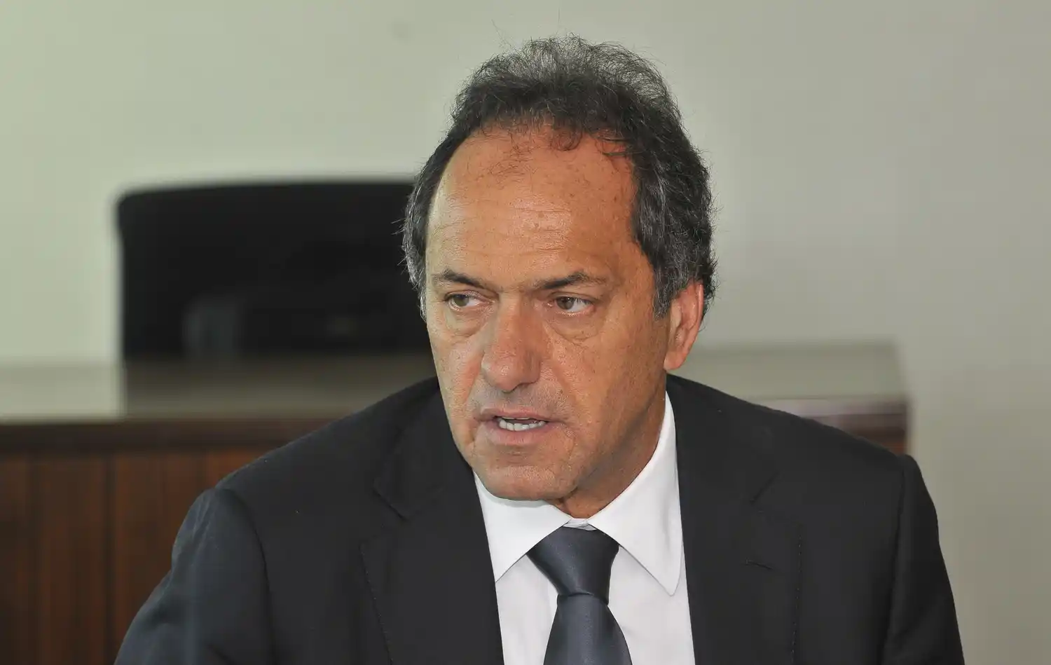 Scioli contra las protestas gremiales: Pidió hacer "un paréntesis" en los reclamos