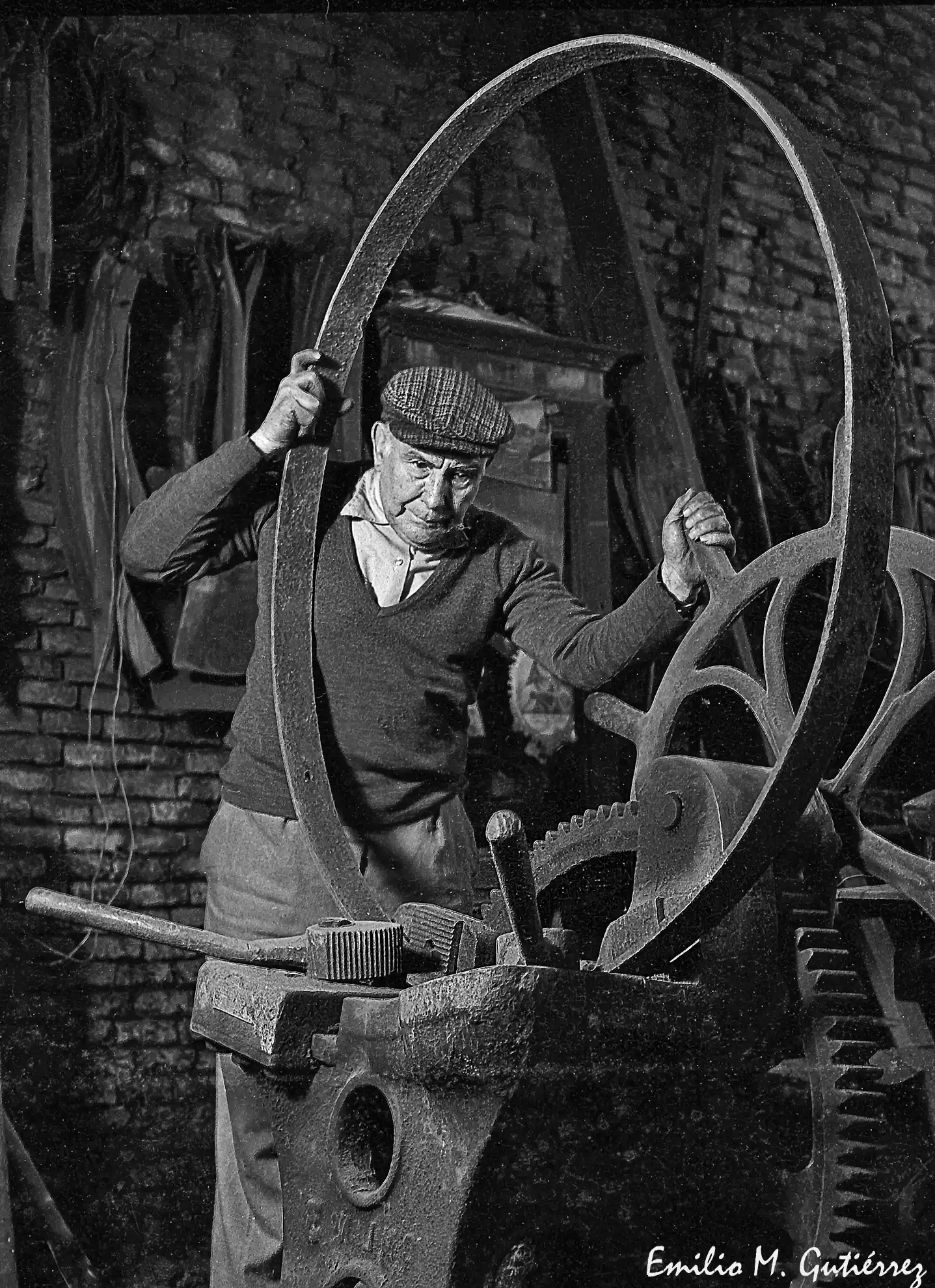 Arte, identidad y memoria: un nuevo reconocimiento internacional para el fotógrafo chascomunense Emilio Mariano Gutiérrez