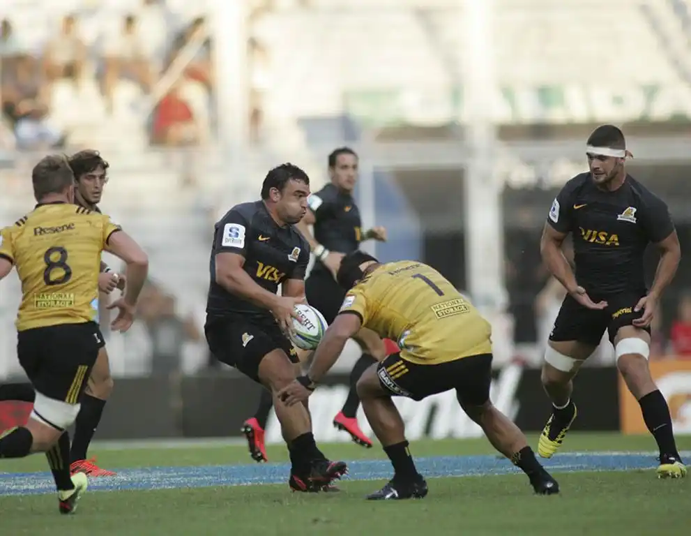 Jaguares cayó sin atenuante  frente a Hurricanes en Vélez