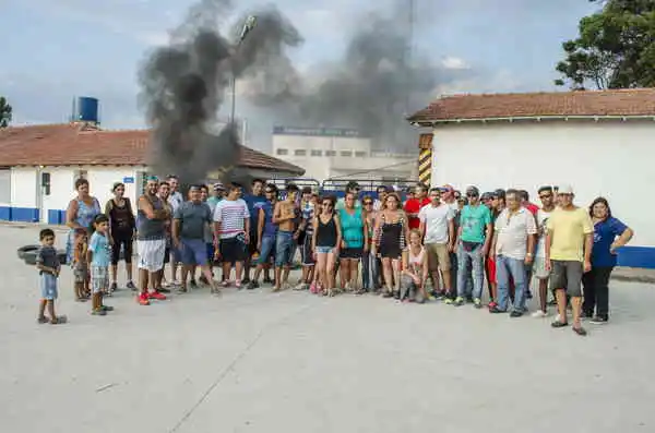 Paro en el frigorífico Meta Azul: Reclaman el pago de sueldos