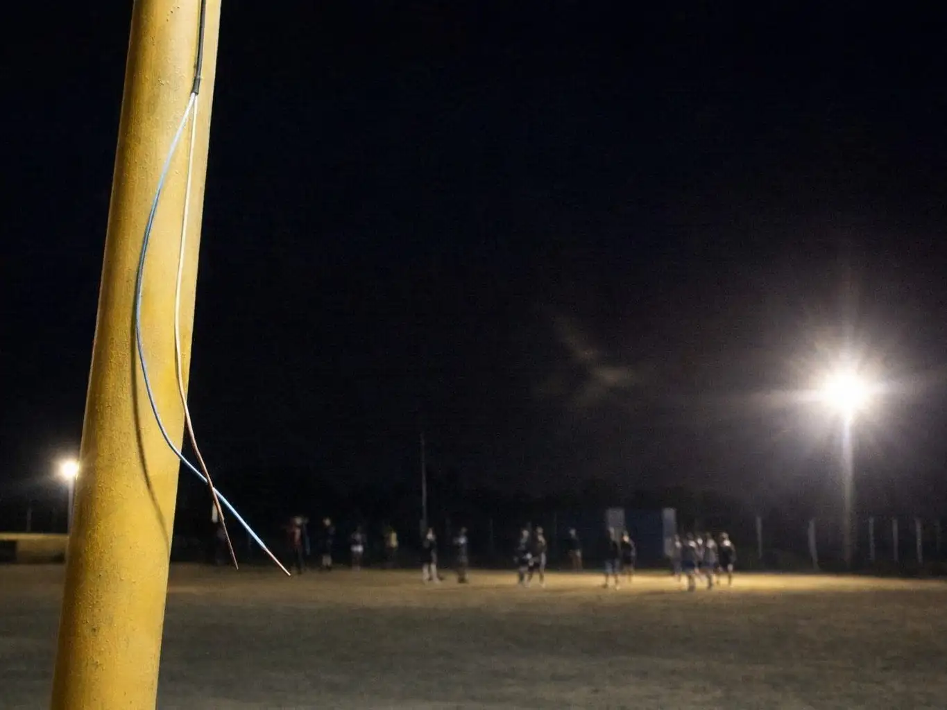 Atlético Sur sufrió el robo de 70 metros de cableado en su estadio de fútbol