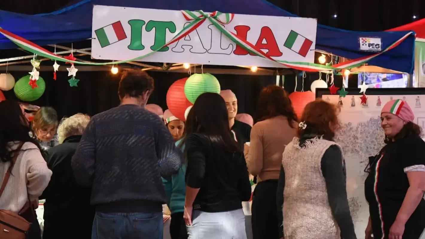 El Centro Cultural Universitario se prepara para recibir la 36ª edición de la Fiesta de las Colectividades en Tandil.