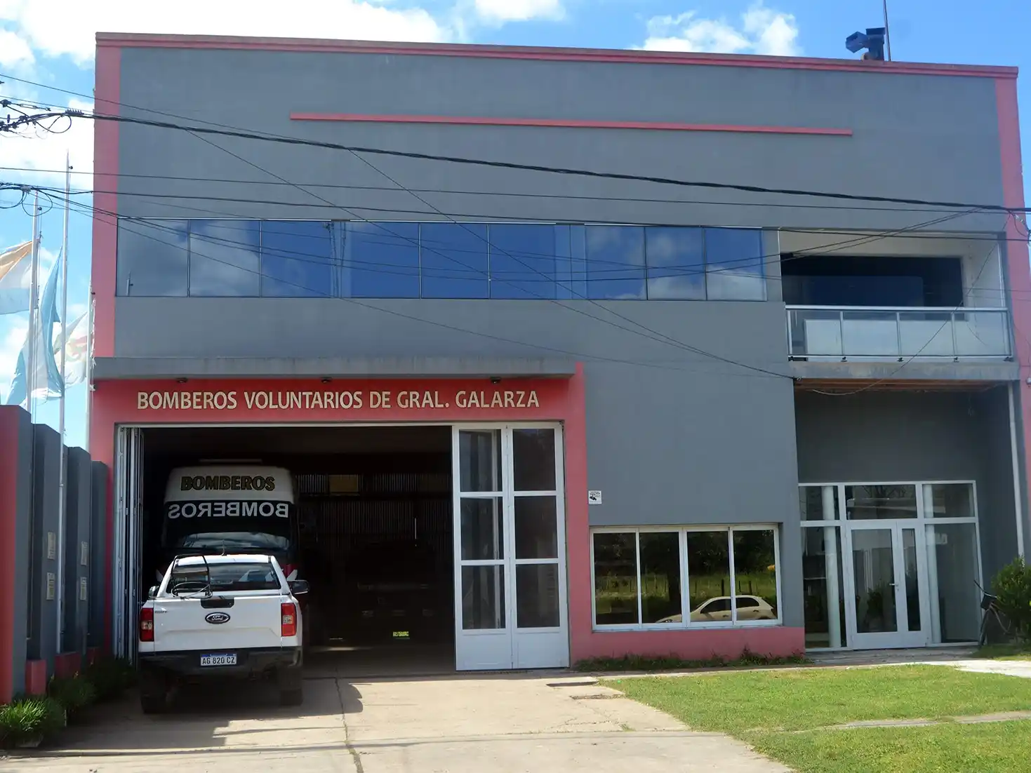 Bomberos de Galarza envía donaciones a General Cerri, Bahía Blanca