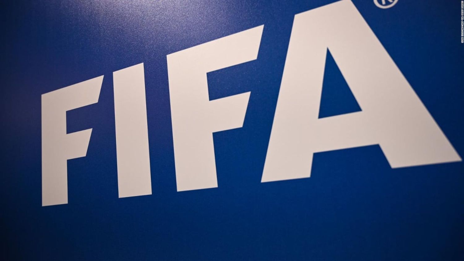Se podrá cambiar hasta medio equipo: la regla que analiza implementar la FIFA cuando se reanude el fútbol