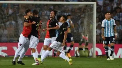 Colón fue impiadoso con Atlético Tucumán y lo goleó