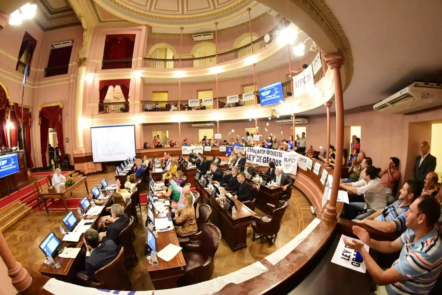 Diputados aprobó la creación de cargos para profesionales de salud