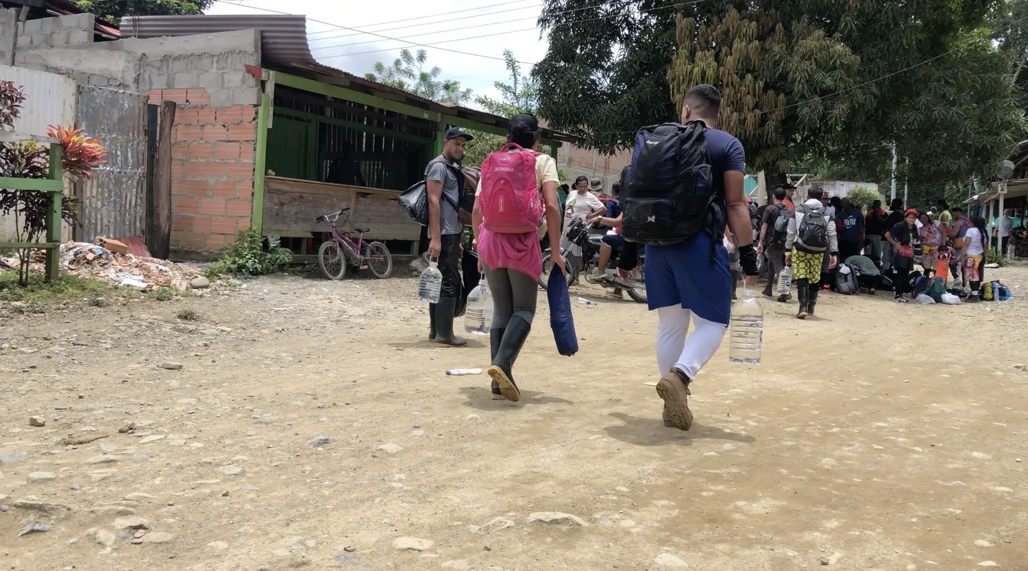 Nueva ruta de migración a la inversa en el Pacífico colombiano alerta sobre riesgos humanitarios