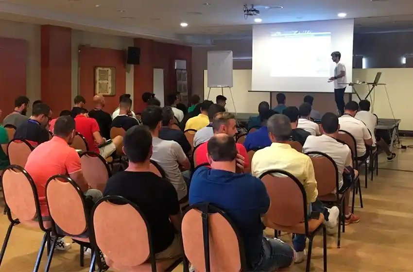 Balcarce será sede de un Congreso mundial de fútbol