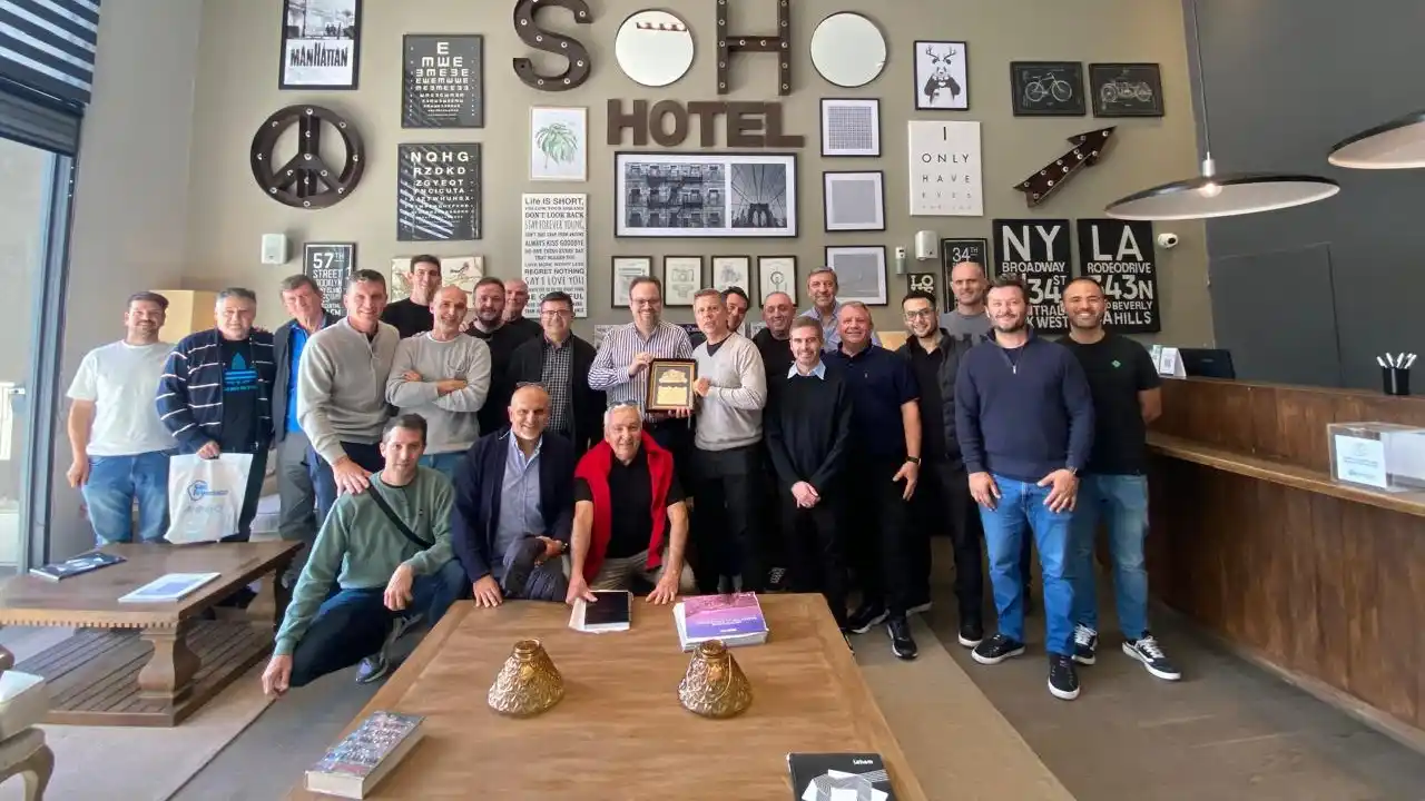 Bernarte, junto a empresarios locales, en Neuquén.