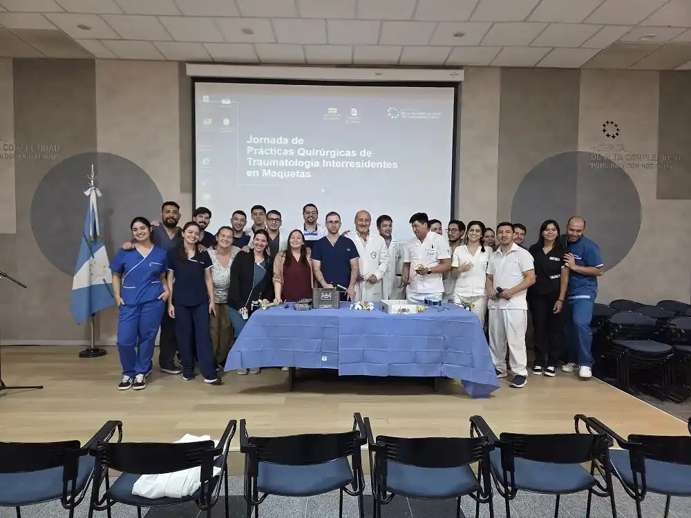 HAC: Residentes de traumatología perfeccionan técnicas quirúrgicas de vanguardia