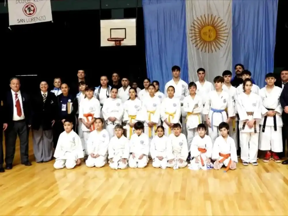 La Asociación Sampedrina de Karate tuvo una excelente actuación en el certamen desarrollo en Puerto Gral. San Martin. PH: Prensa ASK