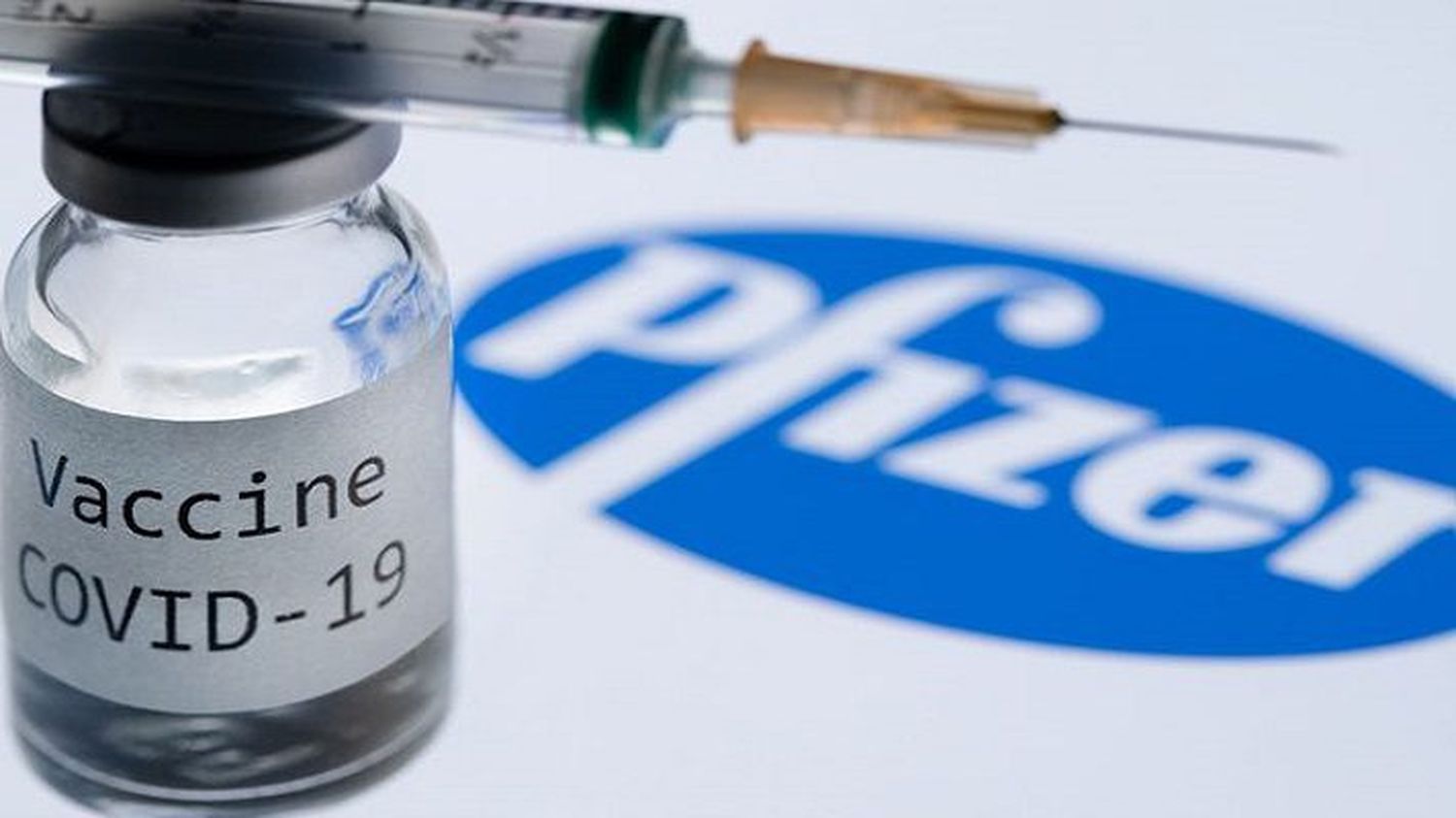 COVID-19: entre lunes y martes podrían distribuir la vacuna de Pfizer en EE.UU.