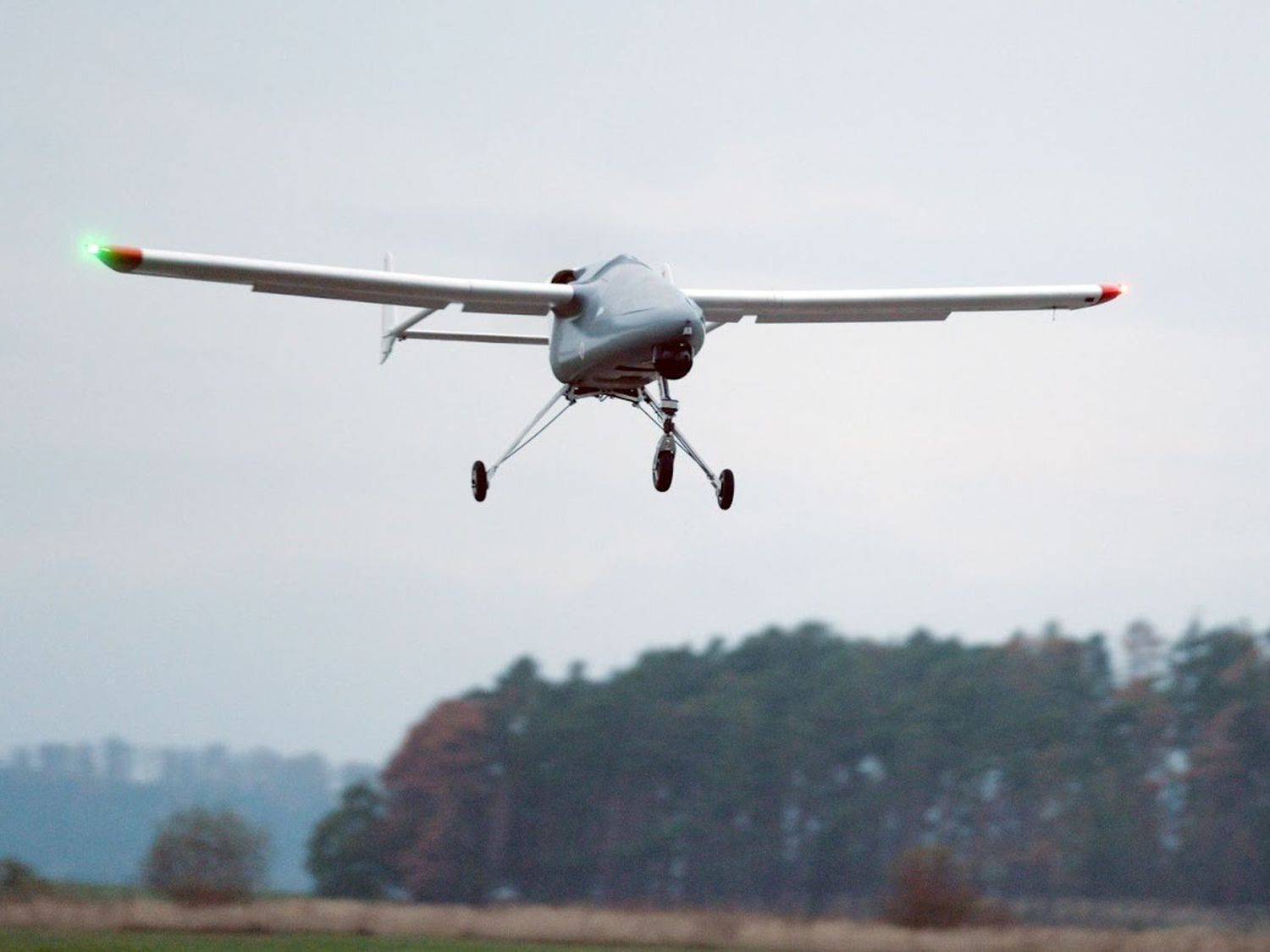 Airbus demonstrates its AI advancements in autonomously and coordinately managing multiple drones.