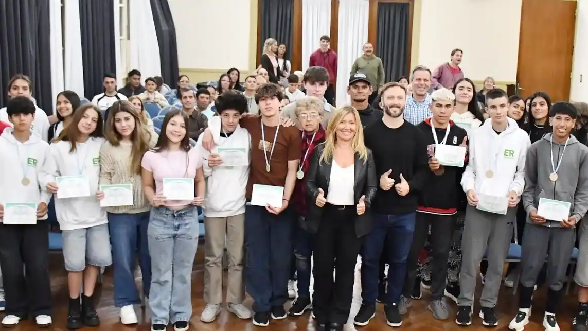 Deportistas concordienses fueron reconocidos por su participación en los Juegos Nacionales Evita