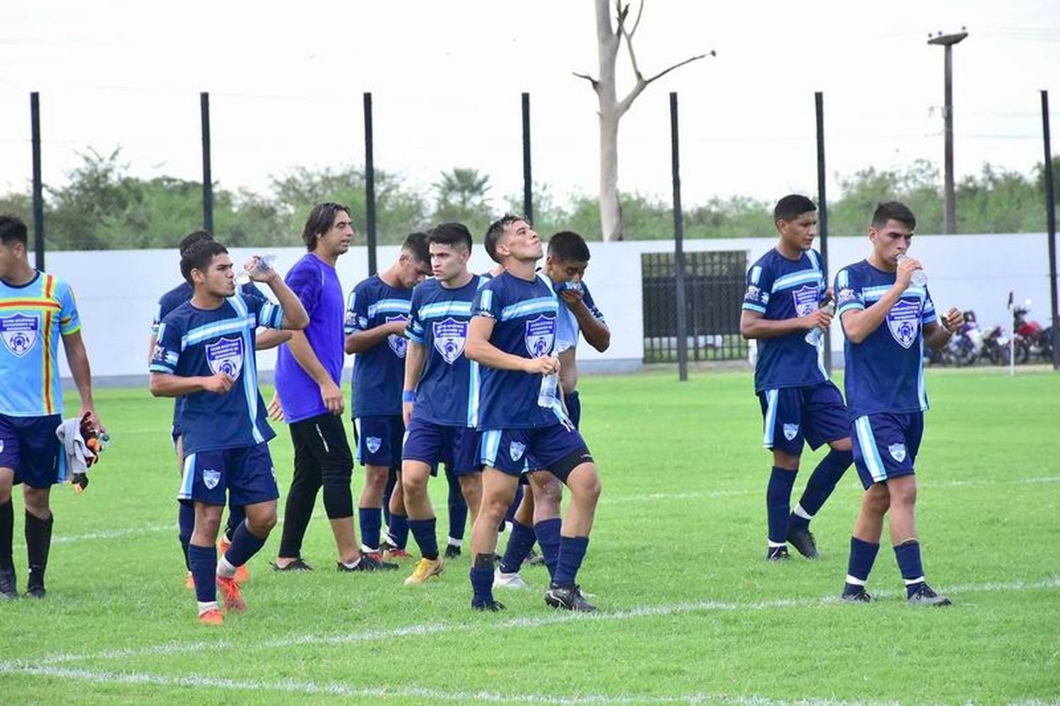 Defensores de Herradura le
ganó al rojo y es único puntero