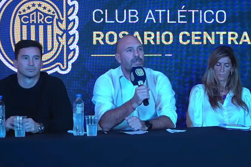 Belloso respaldó a Almirón y seguirá como DT de Central: "Hasta mi mamá me pide que lo eche, pero no"