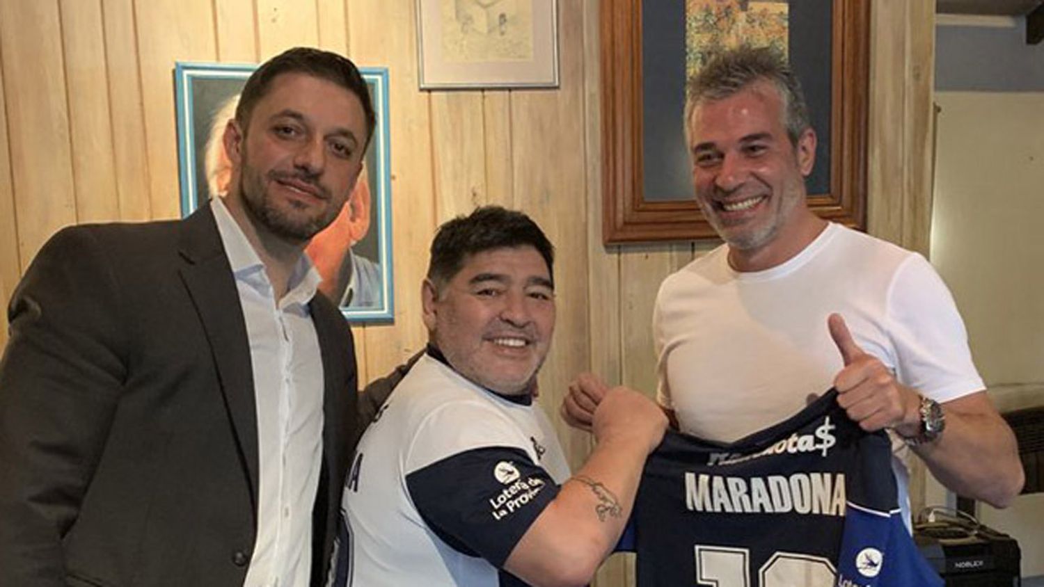 Diego Maradona es el nuevo entrenador de Gimnasia y Esgrima La Plata