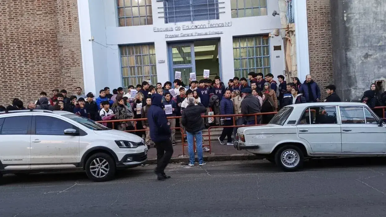 Estudiantes reclaman la aprobación de una orientación creada hace dos años y denuncian que cursan sin contenidos específicos
