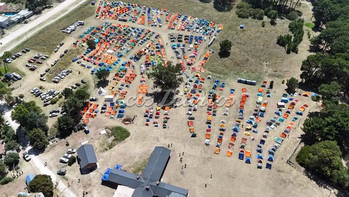 Más de 2.500 jóvenes participan del “Sosneado 2024” en el parque Miguel Lillo
