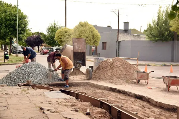 Realizan mantenimiento de calles pavimentadas