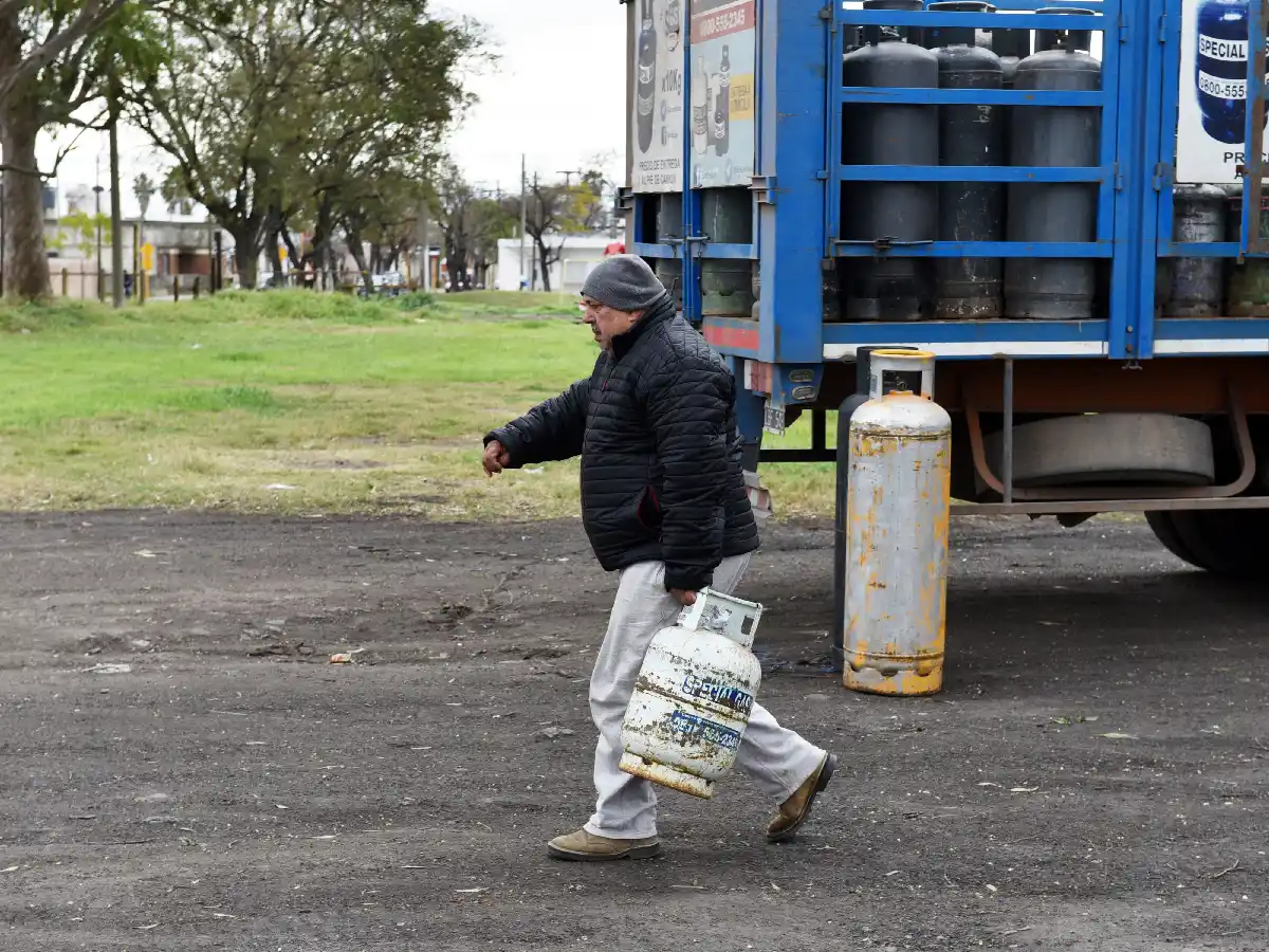 Garrafas: buscan precio y no alcanza para una segunda 