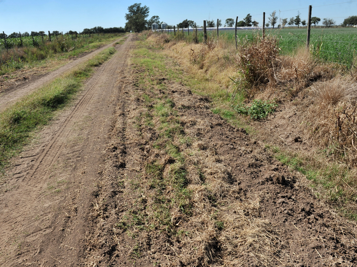Schiaretti lanzó el programa de pavimentación y mejora de caminos rurales por $400 millones