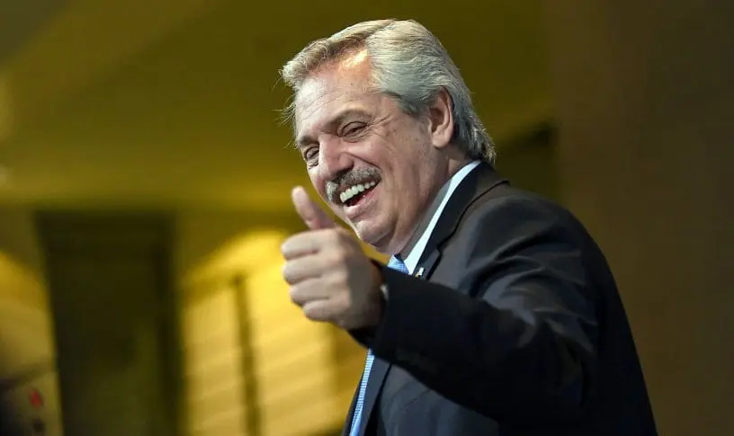 Peligrosamente la política coquetea con el enojo social