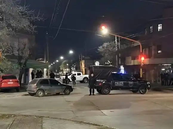 Horror en Moreno: un policía mató a la nueva pareja de su exmujer, se atrincheró por diez horas y se suicidó