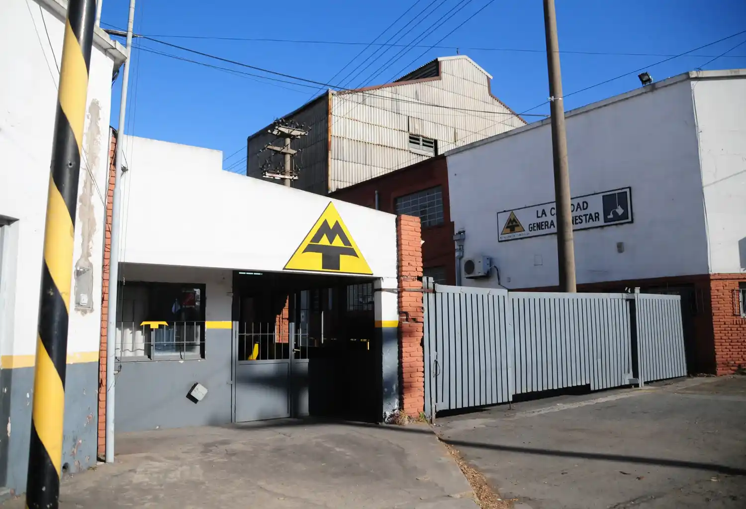 Figueroa al 500, la entrada principal de la Metalúrgica Tandil.