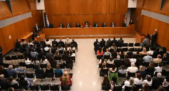 Prestaron juramento vocales de los Tribunales de Juicio y Apelaciones de Paraná y Concordia
