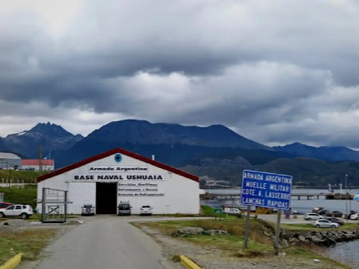 Postergan  el juicio a un suboficial de la Armada acusado del abuso de una marinera