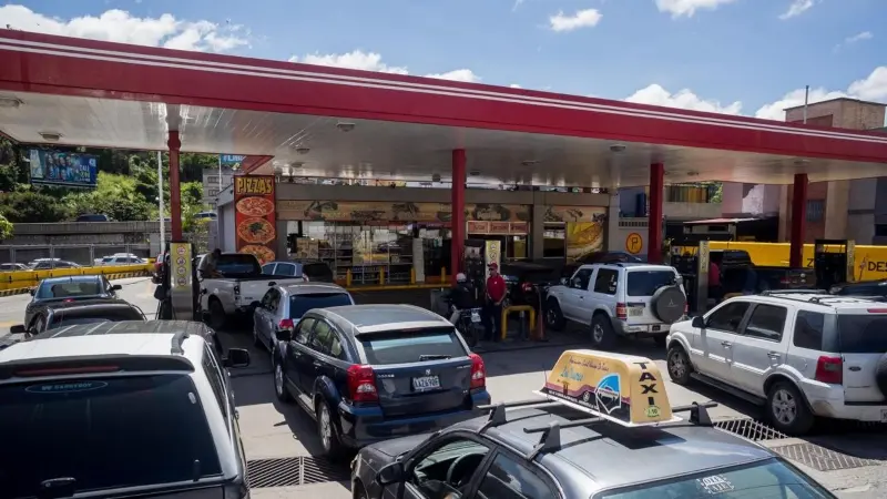 Nueva Esparta alzada: trancan vías por escasez de gasolina