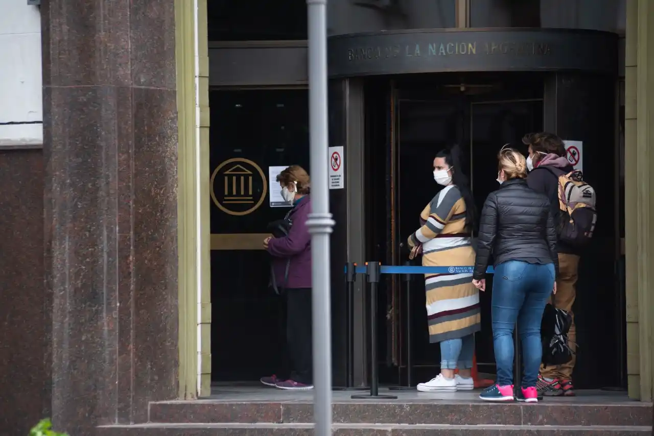 El municipio presentará un proyecto para aumentarle las tasas a los bancos