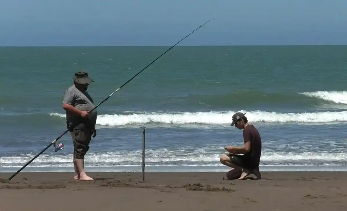 Pesca, camping y naturaleza en la costa