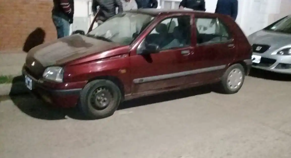 Robó elementos de un auto y se dio a la fuga esta madrugada, pero fue detenido