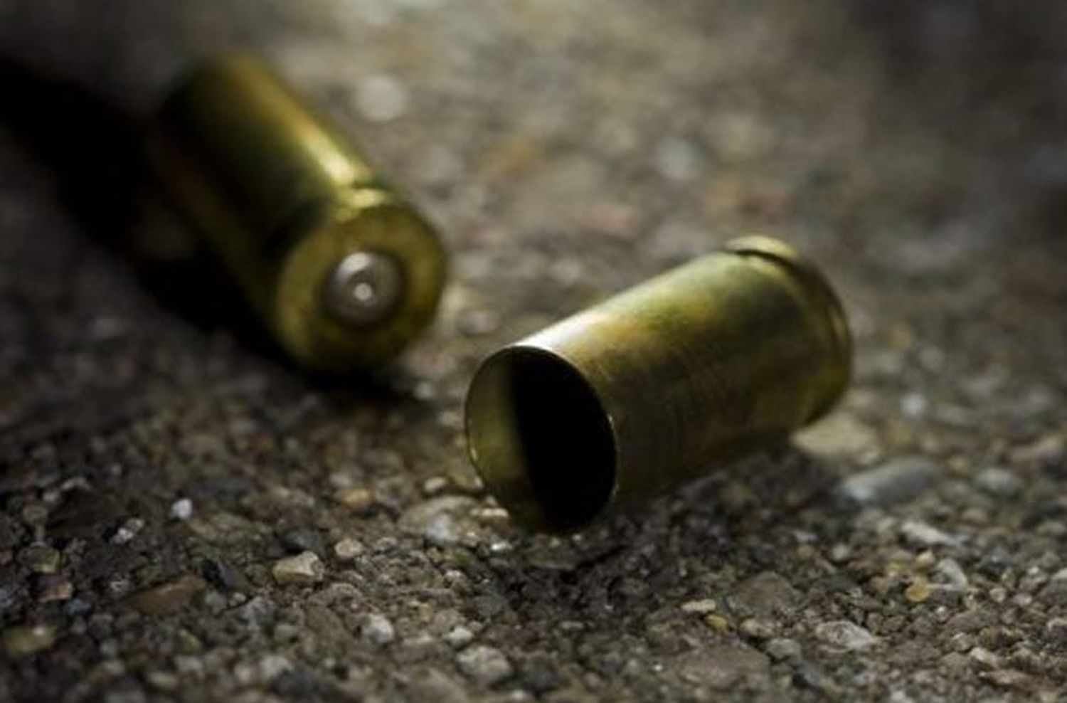 Feroz ataque a balazos contra viviendas: más de 30 disparos a tres casas