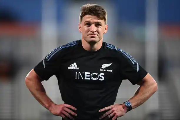 Nueva Zelanda recupera a Beauden Barrett en la revancha