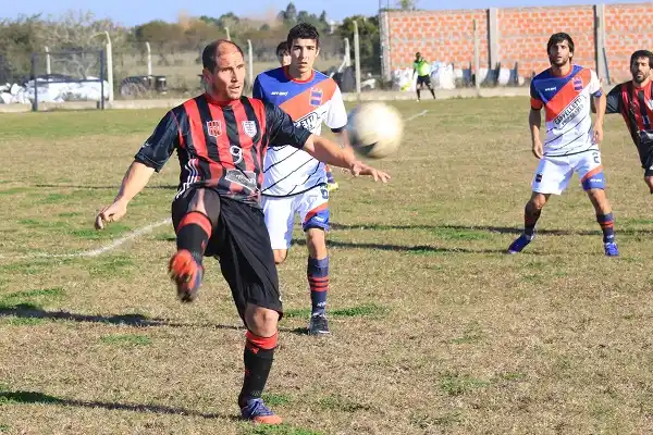Fútbol local: La fecha se jugara entre el domingo y el martes