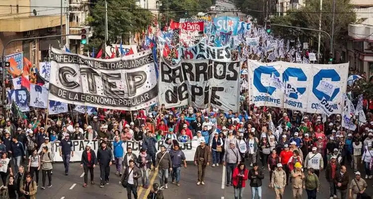 Promesas de planes sociales en campaña: qué es el famoso “salario social complementario” y cómo se cobra