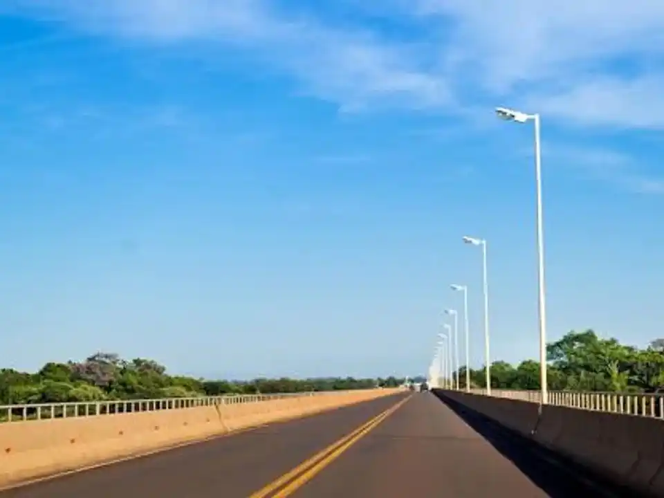 Avanza el proceso de concesión de un puente entre Argentina y Brasil