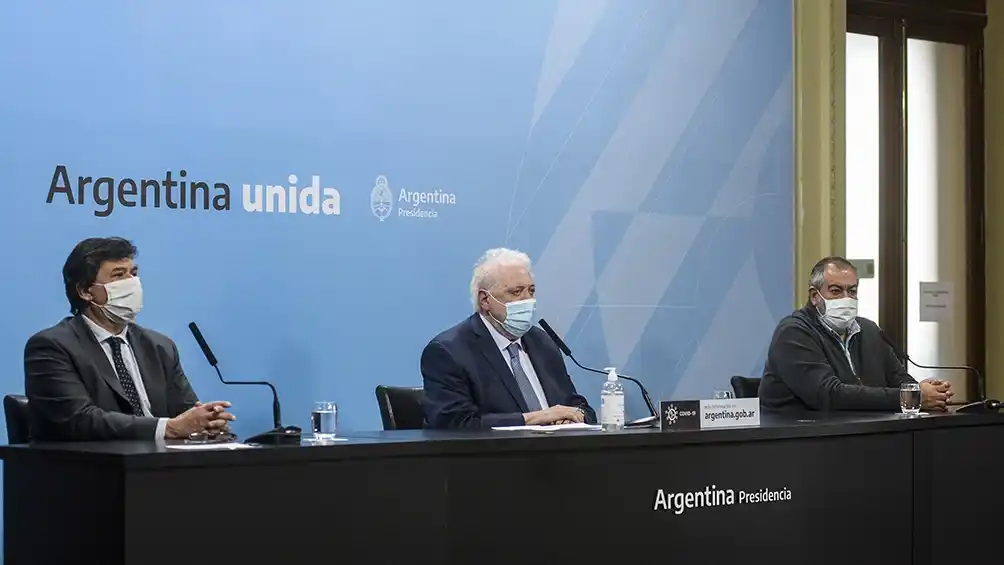 El Gobierno extendió el bono de 5.000 pesos a personal de la salud