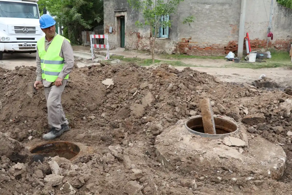 Calle Juan B. Justo: avanzan las obras de saneamiento 