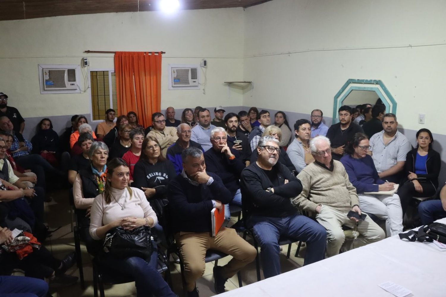 Más de 50 vecinos participaron de la Mesa Socio Comunitaria en el barrio Villa María