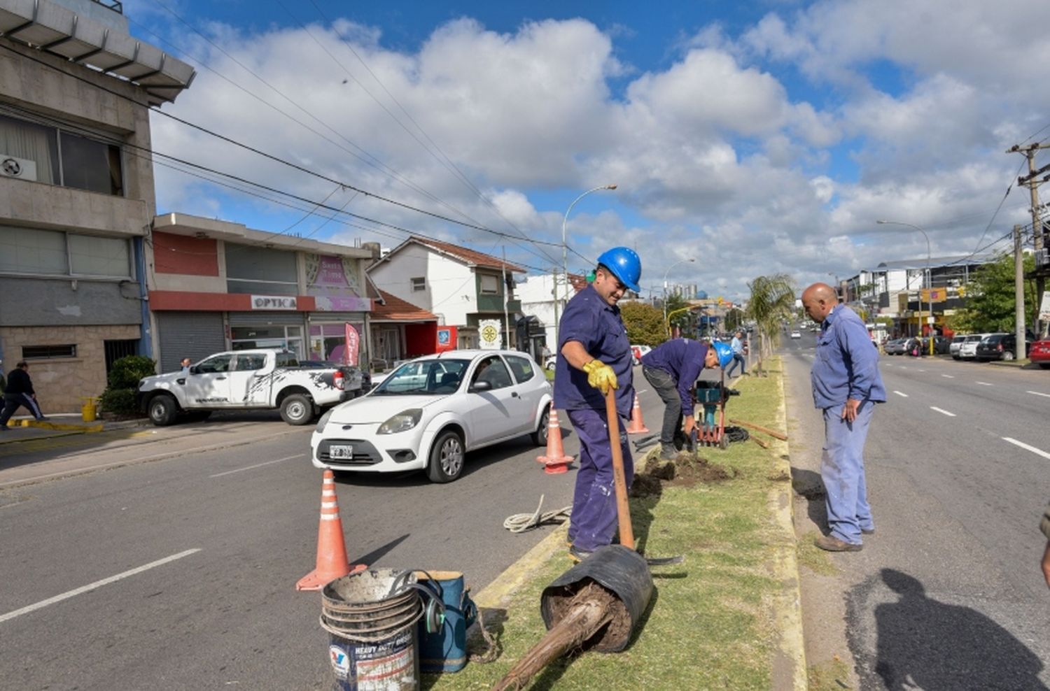 La Municipalidad continúa trabajando en el Centro Comercial a Cielo Abierto 12 de Octubre