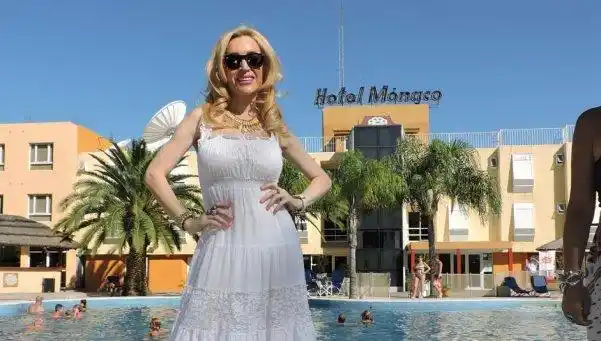 La movida publicitaria de Fátima que sembró polémica en Carlos Paz