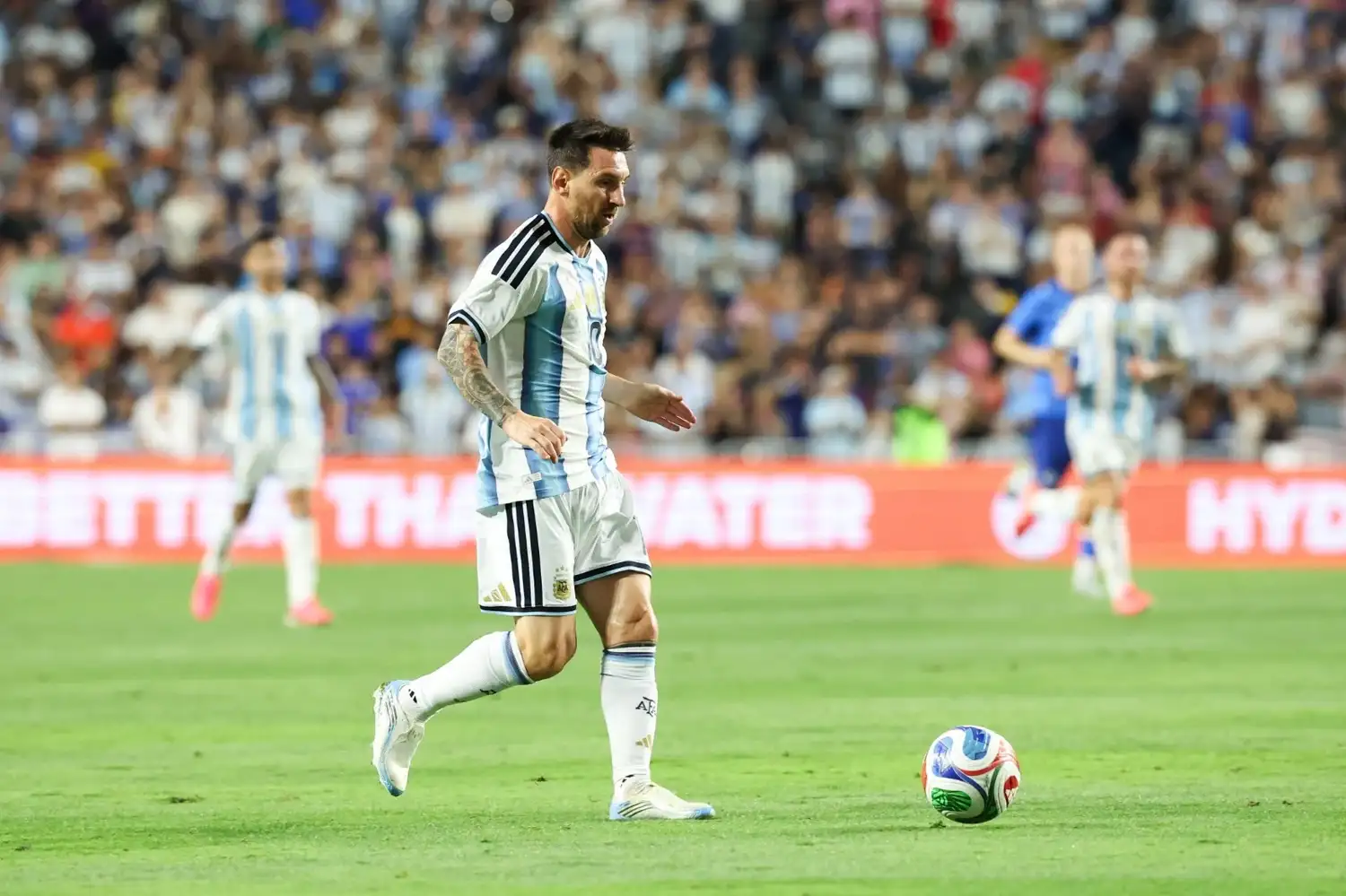 Messi jugó 25 minutos en muy buen nivel.