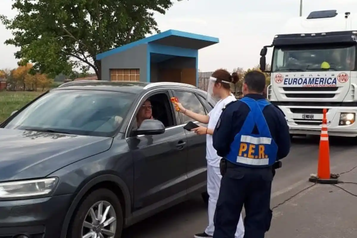 Ratifican que el tránsito entre distintos departamentos sigue prohibido