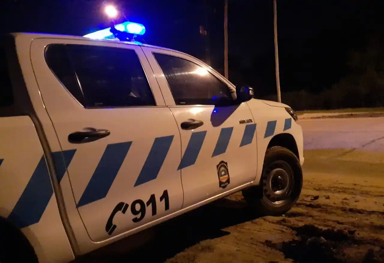 Detienen a un ladrón tras caer de un muro durante un intento de robo en una obra